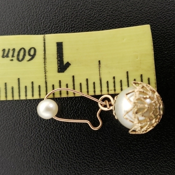 Faux Pearl and Gold Filigree Earrings Hook Beautiful and Delicate - Picture 2 of 6